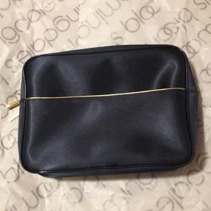 Estēe Lauder cosmetic bag